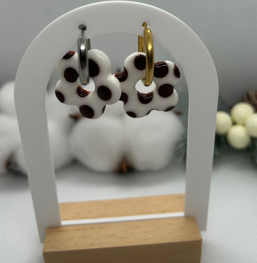 Mila blanche à poids marron