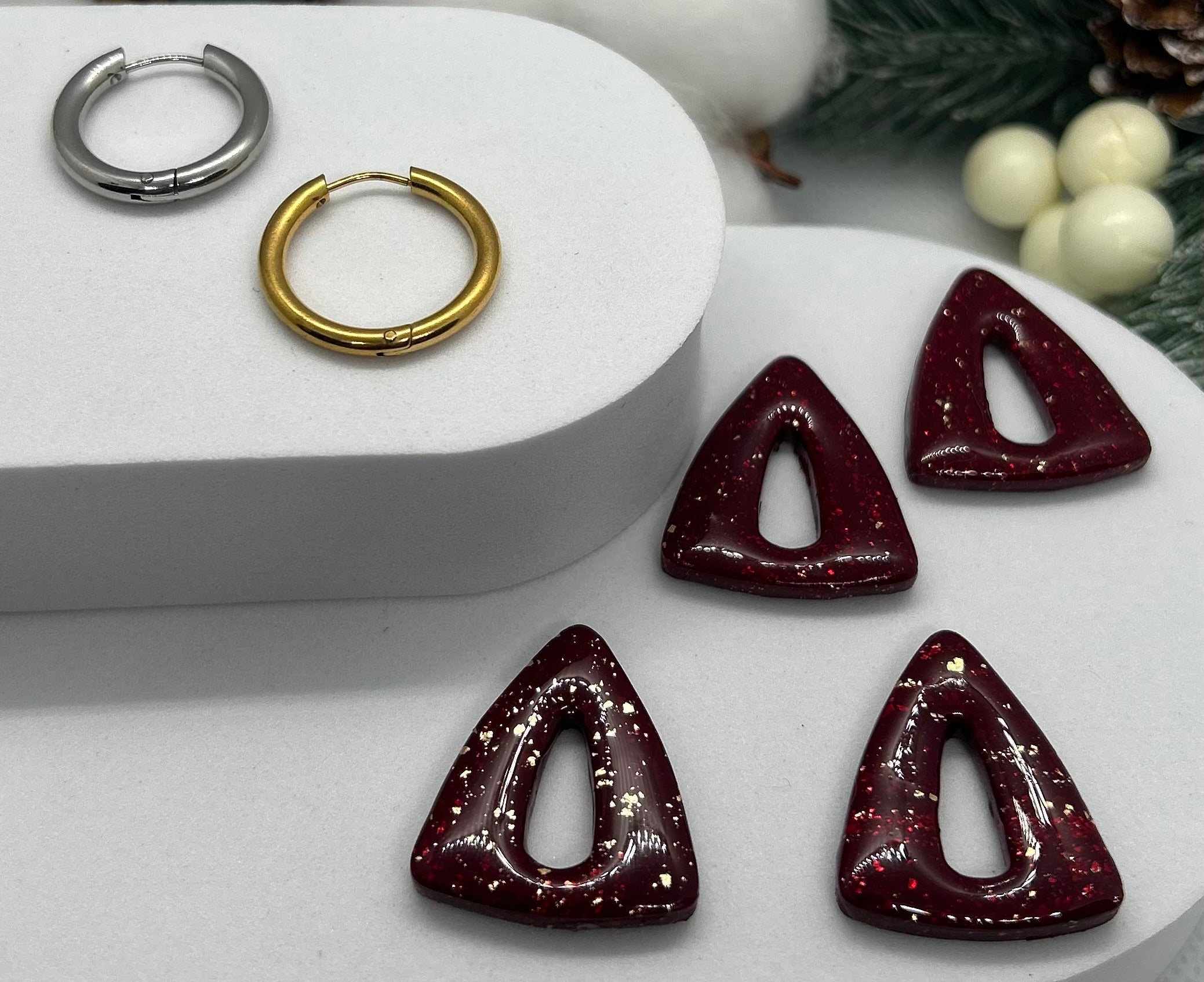 Léa bordeaux et dorée